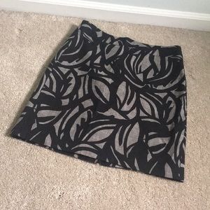 Black and gray ANN TAYLOR skirt